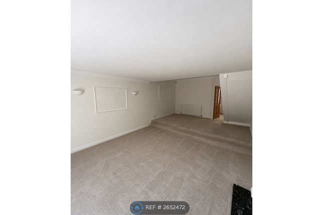 Wetherby Road, Leeds photo 4