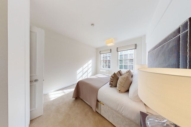 Flat to rent in Fulham Road, South Kensington