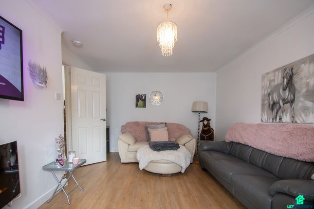 Terraced house for sale in Lomond Crescent, Glasgow
