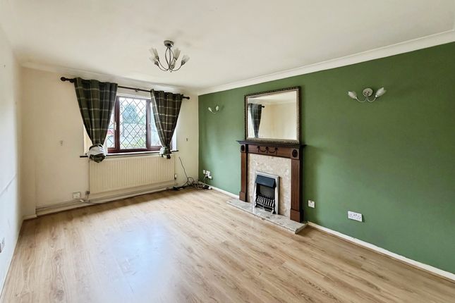 3, Cheverton Close, Derby photo 3