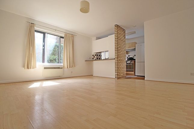 2 Bed Flat