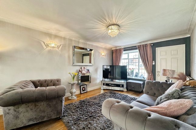 8, Stenbury Close, Moseley Parklands, Wolverhampton photo 3
