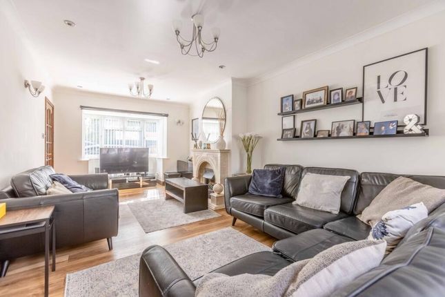 29, Cherry Lane, West Drayton photo 2