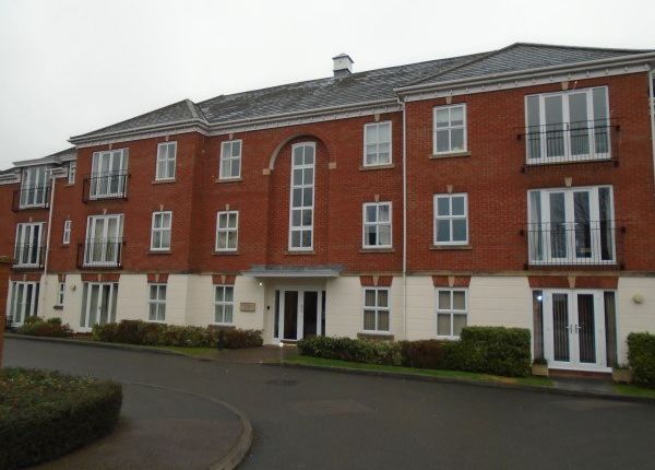 Flat to rent in Priory Walk, Hinckley