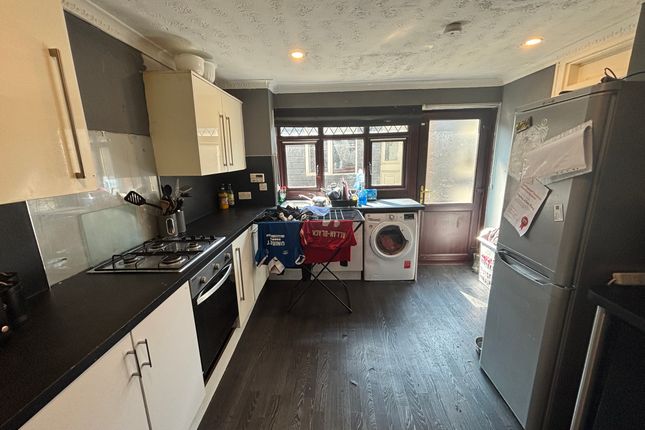 38 Hillwood Terrace, Newbridge photo 2
