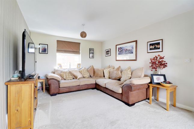 11, Harewood Crest, Brough photo 4