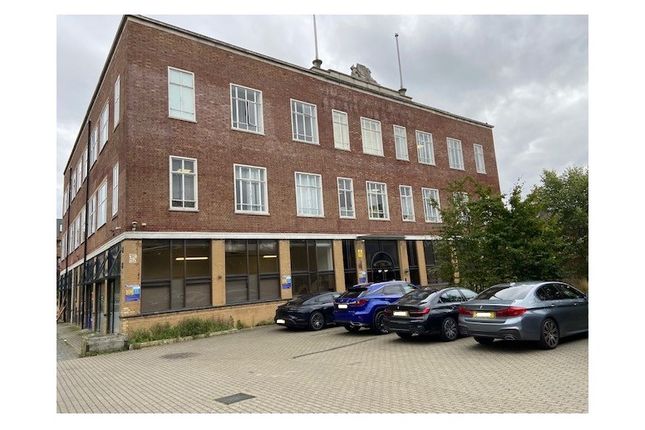 Office to let in Whitefriars Avenue, Harrow