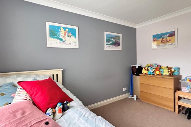 Flat for sale in 8 Dolan Court Enfield Road, Broad Haven, Haverfordwest