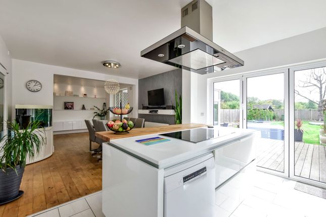 148 Toms Lane, Kings Langley photo 3