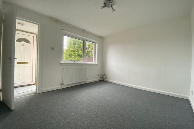 Thumbnail Flat to rent in Glenalmond, Whitburn, West Lothian