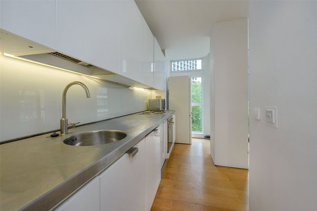 Flat for sale in West Block, Metro Central Heights, Elephant And Castle