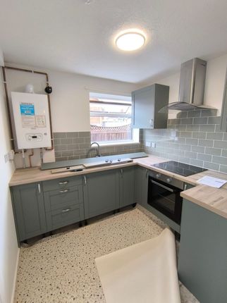 3 Whitehills Crescent, Northampton photo 4