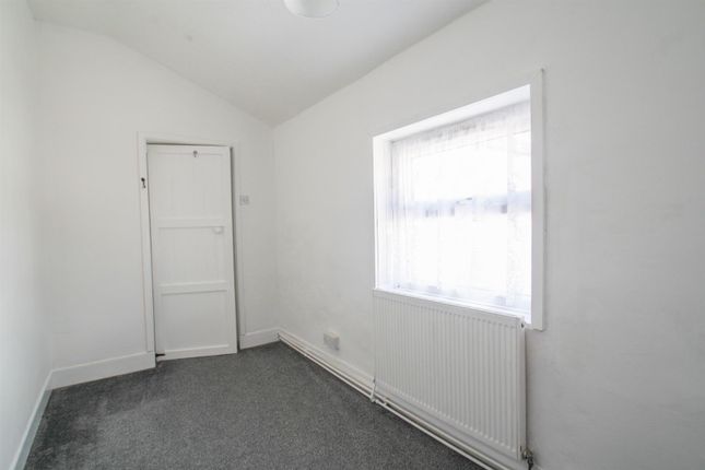 Terraced house to rent in Jury Street, Great Yarmouth