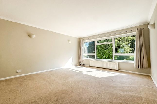 4 The Firs, Marquis Lane, Harpenden photo 2