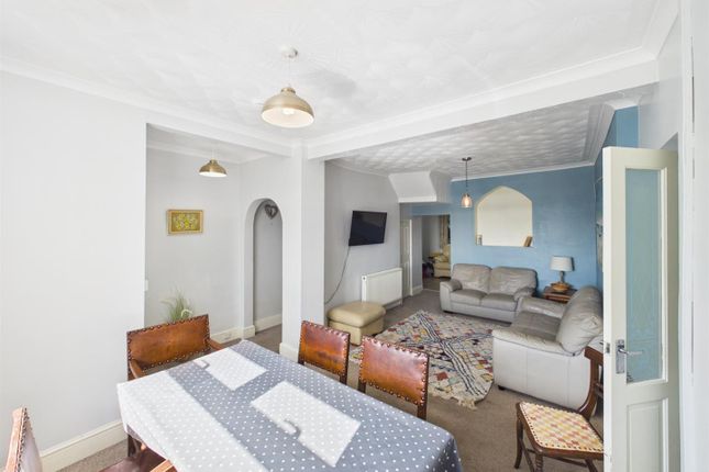15, Ocean View, Burry Port photo 3