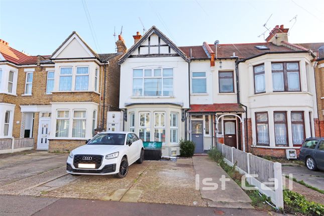 Flat for sale in Ilfracombe Road, Southend On Sea, Essex