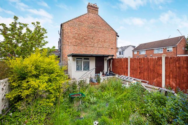Terraced house for sale in New Road, Ilford, Essex