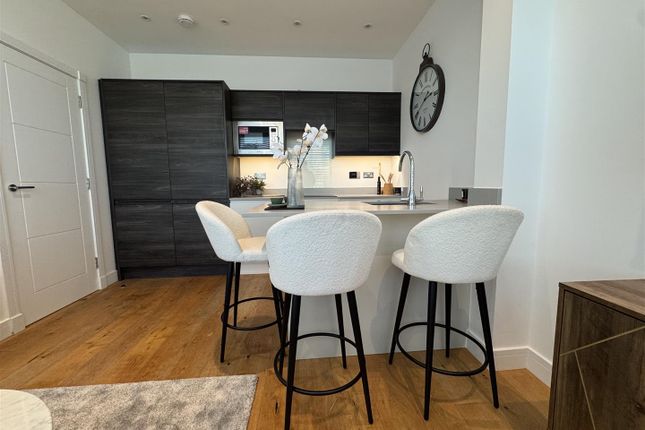 39 Circa, The Ring, Bracknell photo 5