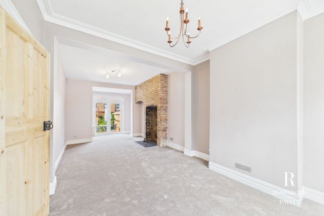 29 Lodge Road, Wallington photo 2