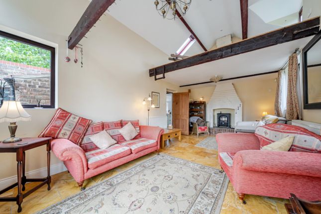East View Cottage, High Street, Sleaford photo 2