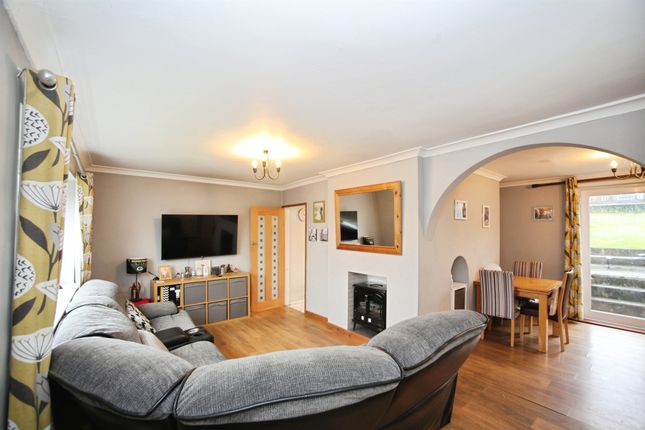 4, Ael Y Bryn, Pontypridd photo 4