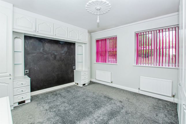 Strawberry Fields Drive, Spalding photo 4