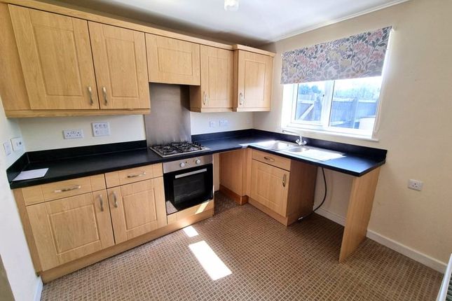 37, Small Meadow Court, Caerphilly photo 4
