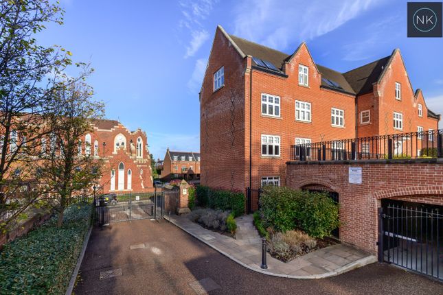 Thumbnail Flat for sale in Campbell Court, The Galleries, Warley, Brentwood, Essex