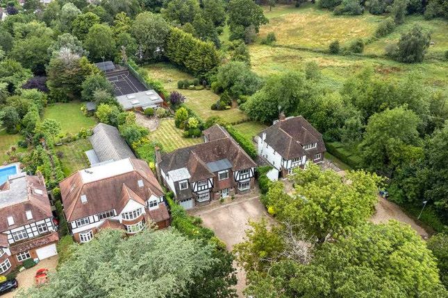 Park Drive,, Harrow photo 2