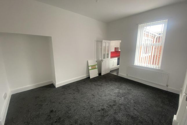 32, Henry Nelson Street, South Shields photo 2
