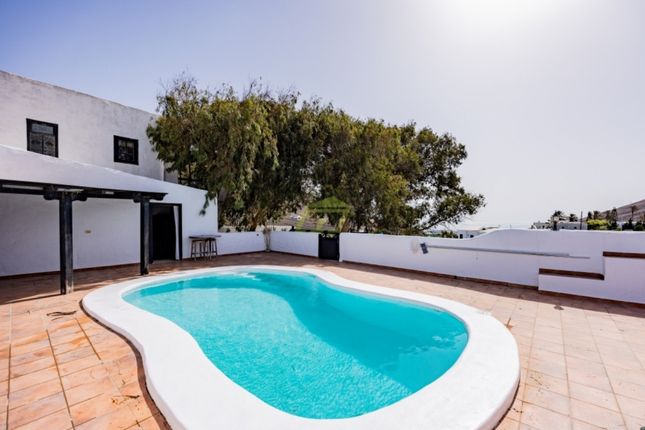 Villa for sale in Montana Blanca, Lanzarote, Spain
