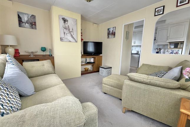 200, Meadowview Park, St. Osyth Road, Little Clacton photo 4