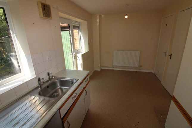 107, Farraday Drive, Milton Keynes photo 4