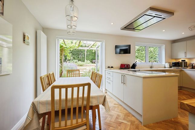 27, Longhill Drive, Salisbury photo 4