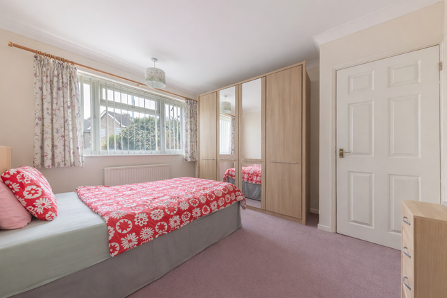 28, Merlin Avenue, Norwich photo 2