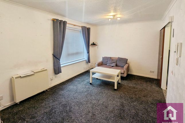 9, Asbury Court, Eccles photo 3
