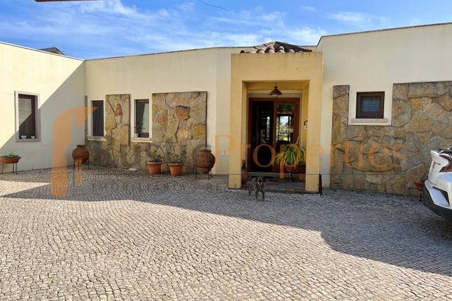 Villa for sale in São Brás De Alportel, São Brás De Alportel, Faro