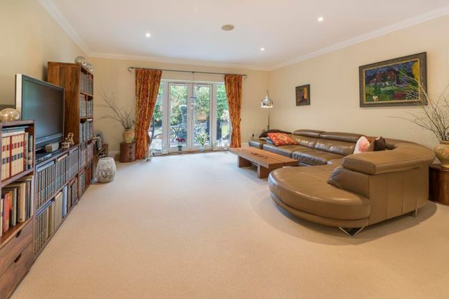 2 Dorchester Mansions, Cross Road, Sunningdale photo 2