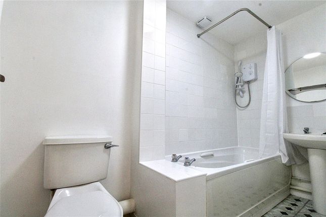 Flat 4, Marlow Court,, Whitehill Road, East Sussex photo 4