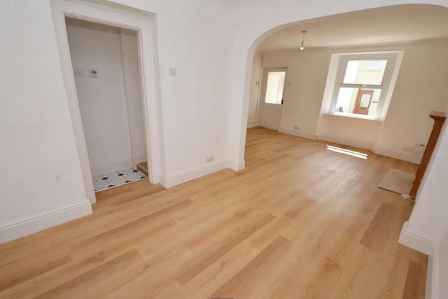 6, Clareston Road, Tenby photo 5