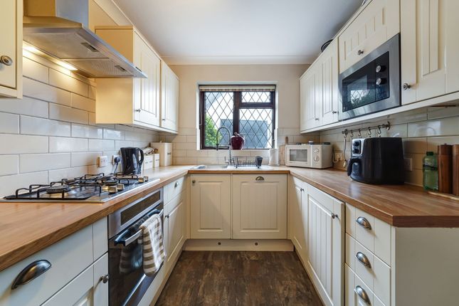 3a Inverness Road, Worcester Park photo 3