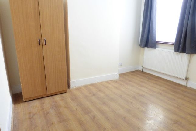 11, Hartley Avenue, London photo 4