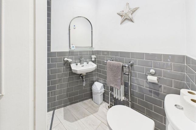 Bakehouse Cottage, 10 Sunny Place, Whitby photo 3