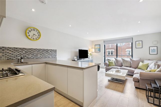 Thumbnail Property for sale in Battersea Rise, London