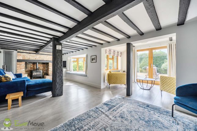 Sunnyside Cottage, Winston Avenue, Tadley photo 4