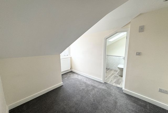 Flat 12 Sandrock, 104-106 Exeter Road Devon, Exmouth photo 2