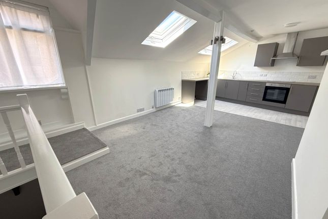 Coachmans Cottage, Rolle Street, Exmouth photo 4