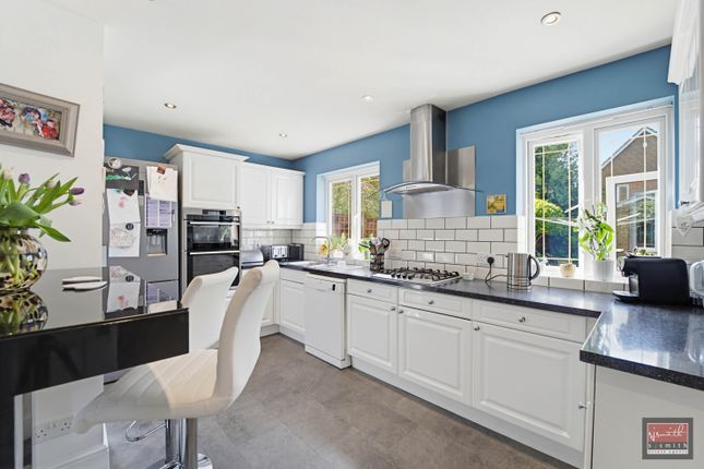 32, Aspen Gardens, Ashford photo 3