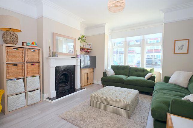11, Desmond Road, Eastbourne photo 5