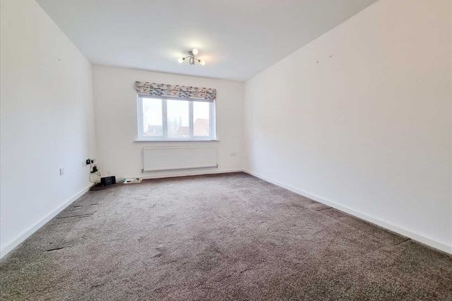 Flat for sale in Gleneagles Drive, Greylees, Sleaford